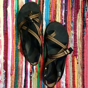 Men’s Chacos🕺🌳